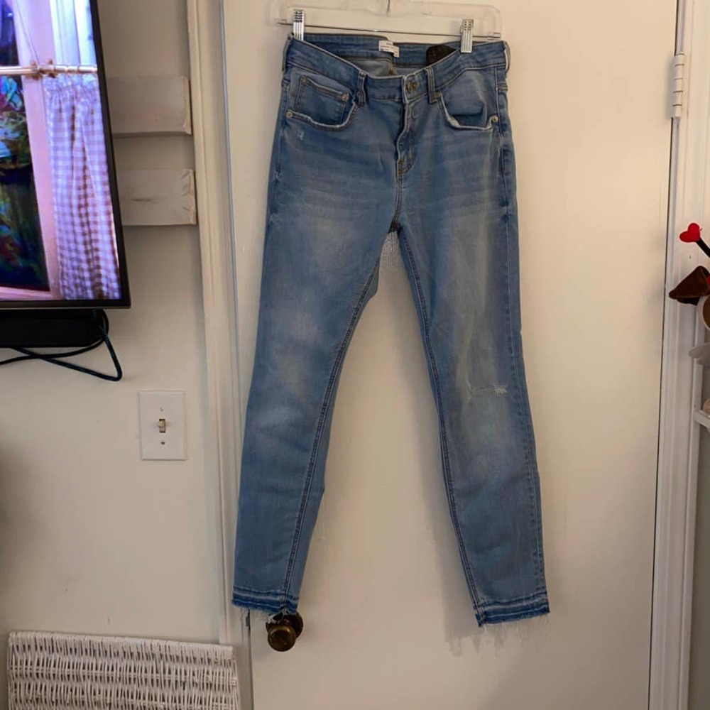 Zara Light Washed Skinny Jeans Size 10